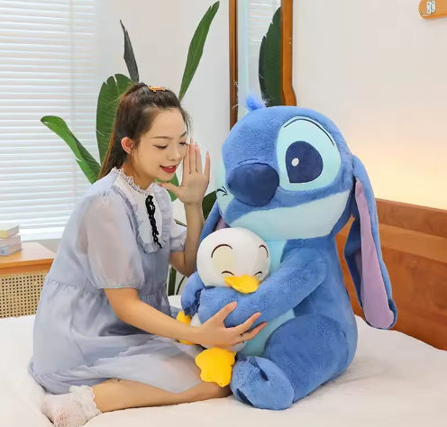 STITCH CON PATO 70cm S/119